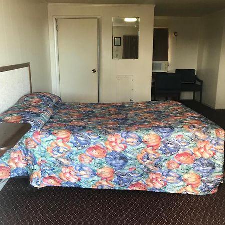 Coronado Motel Сандъски Екстериор снимка